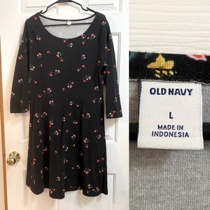 Old Navy black floral print 3/4 sleeve swingdress